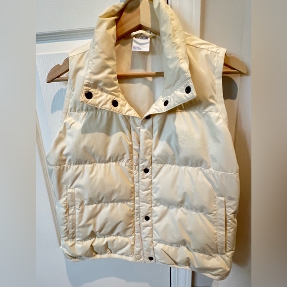 Reebok Women’s puffy Vest. Sz Small white - Picture 3 of 7